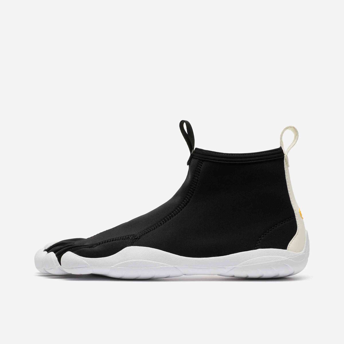 V-NEOP Women's W96 — Black / White · 8 Größe — Vergleich nach nachprüfbaren Unterschieden — Belegsignale